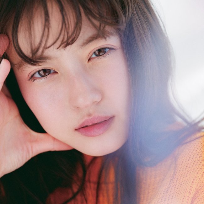 くしゅ前髪の【今田美桜】が超バブい…♡ ar5月号で披露した”バブほっぺ”になれる儚げピンクチークって？