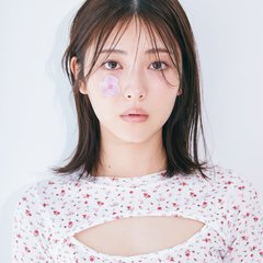 浜辺美波の甘い目力に引き寄せられて♡ まるで妖精な美しさ！フェアリー顔メイクHOW TO