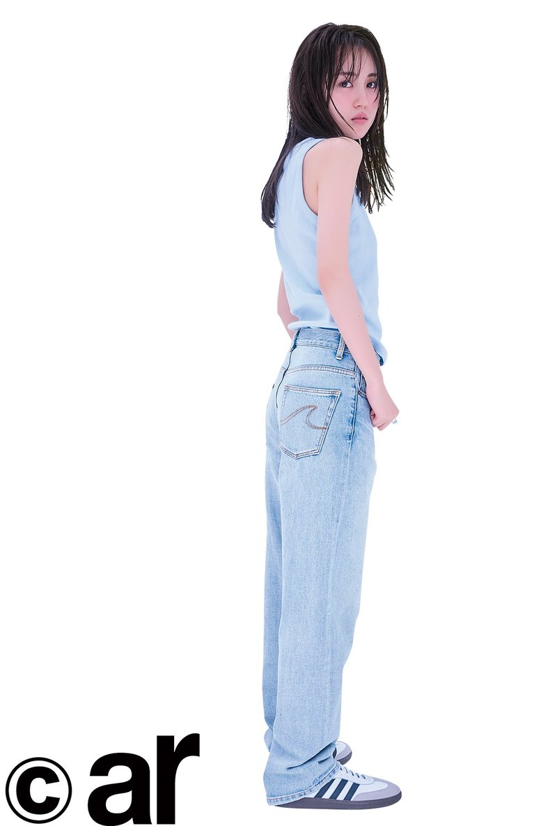 賀喜遥香。ar5月号より