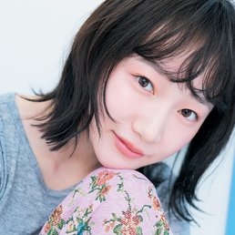 【ボブ】毛先のワントーンアップで暗髪グレージュをなじみよく