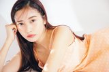 佐野ひなこ「愛は増す一方♥」美肌の女性がこぞって推すスキンケアアイテムって？