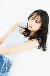 【祝】日向坂46・上村ひなの、10thシングルのセンターに抜てき♡ 好きな食べ物は？癒しのスポットって？「どんどん可愛くなる！」と話題のひなのを深掘り