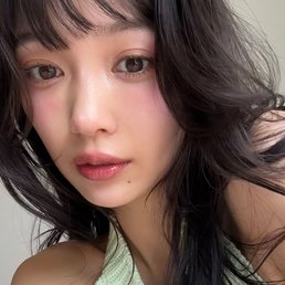 「いつものメイクのハイライトをプラスするだけで即arっぽ♡」arみ全開な透明感ガオメイクHOW TO