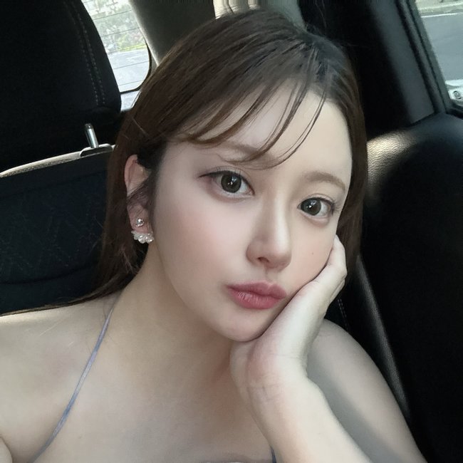 小澤美里「昔から面長な顔立ちがコンプレックスだったので…」メイクテクからスキンケア事情まで人気インフルエンサーの垢抜け方法を徹底取材