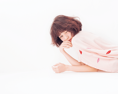 レッド ボルドー 赤系ヘアカラーでウブ甘ガールになりすまし Ar アール Web