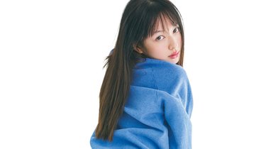 髪の絶妙なヌケ感 どう作る つくり込まずに 素の髪のニュアンスを 森絵梨佳が魅せる 無防備ヘア How To Arweb アールウェブ