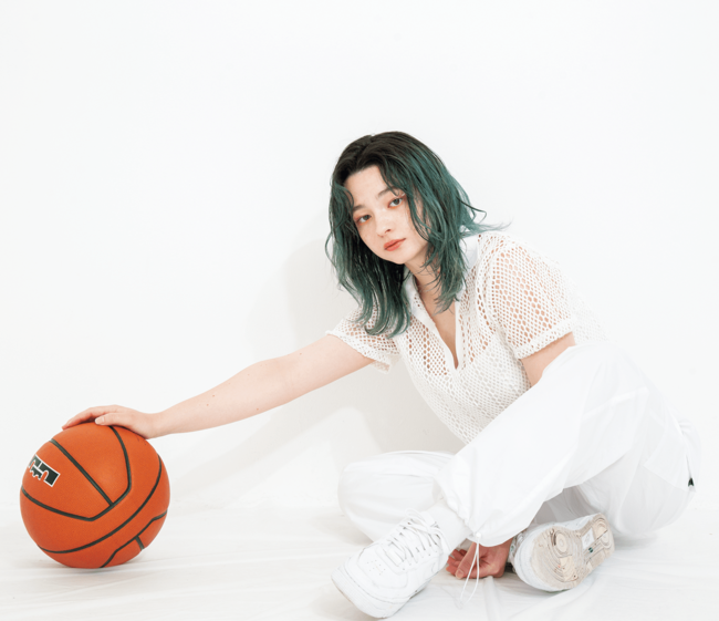 【ミディアム】クールな攻めカラーで個性をON