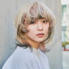 【ミディアム】ウルフ×遊び心カラーでひと癖を楽しんで