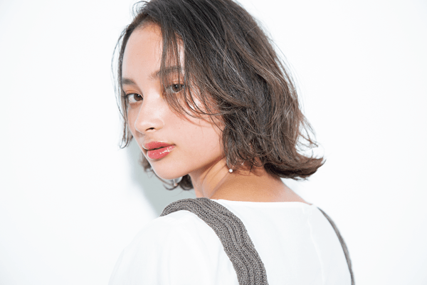 クセを生かしたようなざっくりさが 抜け感を演出 Ar アール Web