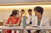 Netflixシリーズ「今日もあなたに太陽を ~精神科ナースのダイアリー~」独占配信中 / チョン・ダウン(パク・ボヨン)と大腸肛門科の医師トン・ゴユン(ヨン・ウジン) 