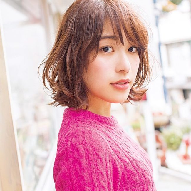 ハネ感が可愛いシンプルボブ♡