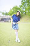 シャツ￥22,000、スカート￥27,500、サンバイザー￥12,100／RLX GOLF