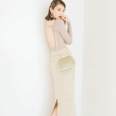 コーデのバランスは足元でキマる！色っぽさ全開のベージュコーデ3つ