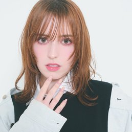【ミディアム】前髪+顔まわりレイヤーで肌見せ面積を大幅縮小