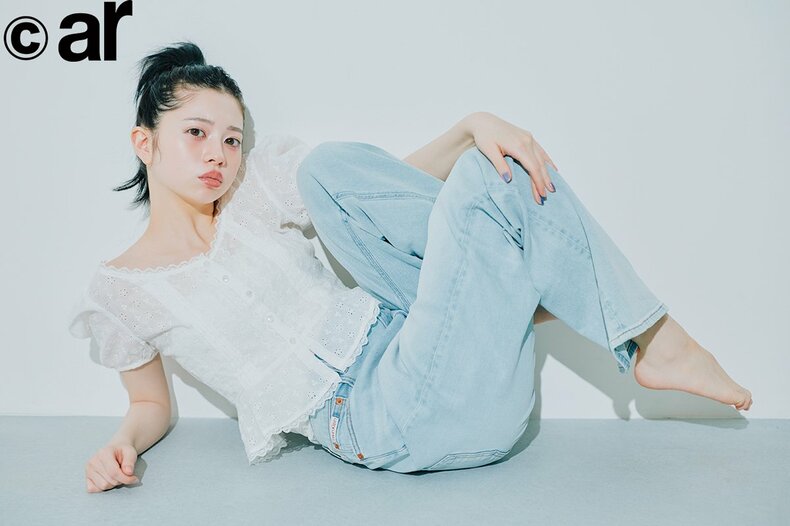 桜田ひより。2026年ar7月号より