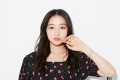 スタジオ内、騒然。ルナソルの新ファンデがスゴすぎ伝説【村瀬紗英がお試し】