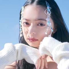 「ふっくらリップでベイビー感キープ♡」上國料萌衣、果実みカラーでシェマ顔メイクを披露♡【オーバーリップ】で余白埋め！