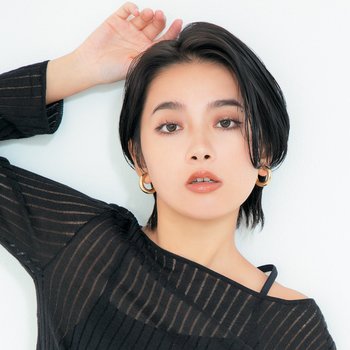 【ショート】柔らか質感と黒髪が織りなす極みハンサムショート