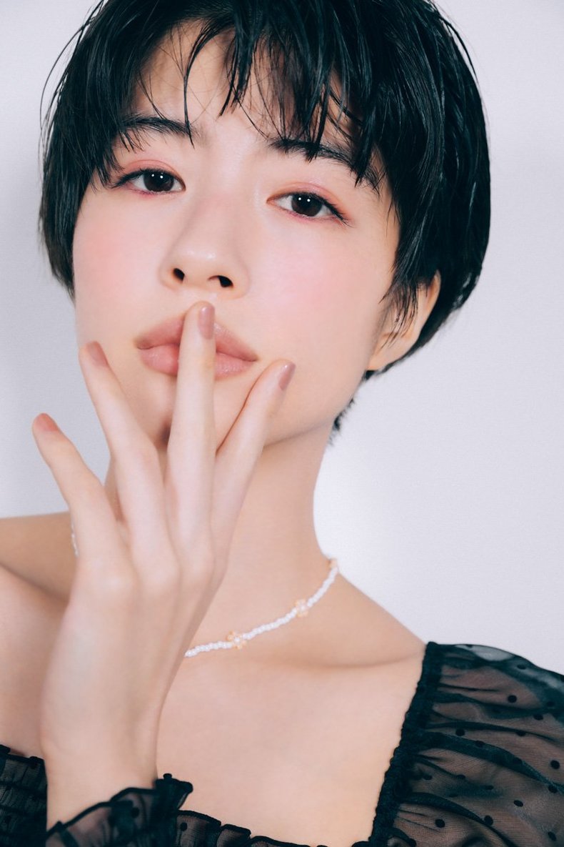 【画像・写真】 佐久間由衣、圧倒的色っぽさ♡ 女性誌arで大人のピンクメイク披露 ar（アール）web 大好きな人にモテるための