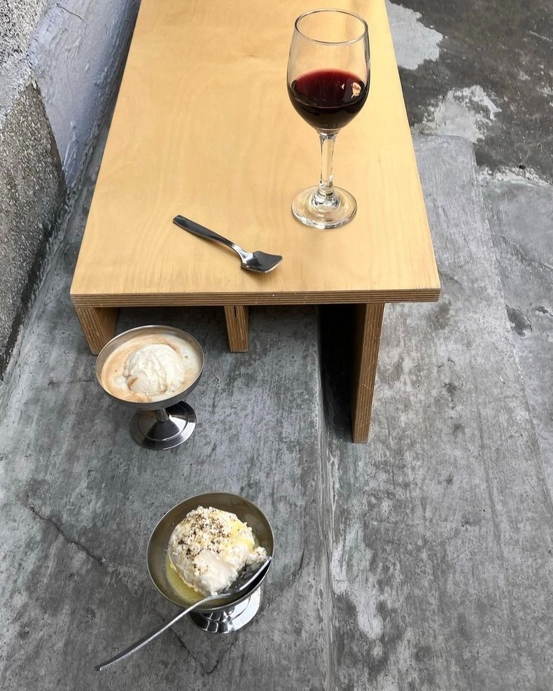 韓国・ソウルカフェおすすめ⑪어글라스오브（A GLASS OF）