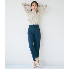 透け透け服も花柄なら背伸びしすぎない！「大人っぽいのになんか可愛い」を叶える愛嬌仕込みルック