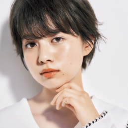 暗髪さんは【ほんのりブルー】で個性がキラリ!こっそりだけど大胆イメチェン♡