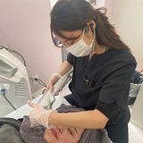 20代の美容医療、何から始めるのが正解？君島十和子・休井美郷・指原莉乃・大野真理子もおすすめ！【ハイフ・クマ取り】人気施術のメリット／デメリットも徹底解説