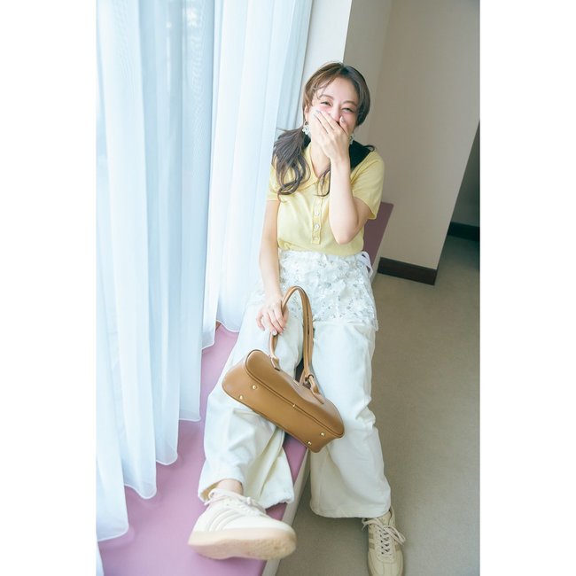 アクティブなお出かけはこれで決まり♡ 春の最強カラー・イエロー×ホワイト×ベージュでつくる【初対面ウケ春コーデ】をお届け