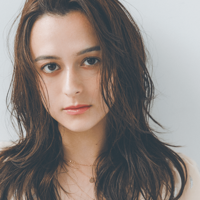 【ロング】柔さかを引き出してくれるピンクブラウンがアツい♡