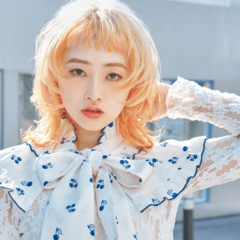 【ミディアム】ホワイトかけるオレンジ+ピンクの柔らかカラーにぞっこんデス♡