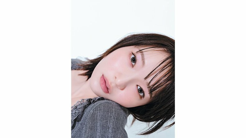 【ブルベに見える眉/アイメイク/カラコン】”ブルべっぽい”はメイクで作れる!?透明感マシマシな高嶺の美女メイクHOW TO