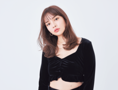 柔らかなグレージュで憧れの色素薄い系女子