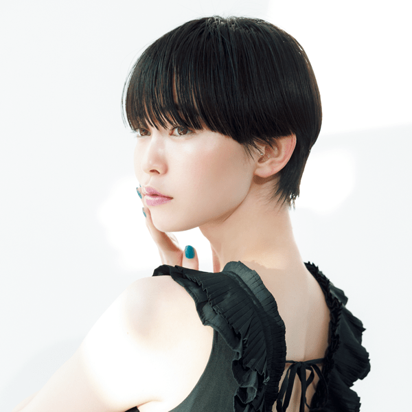 ハンサム見えするショートって素敵女子♡ 素材が映える比留川游の【ミニマルショート】