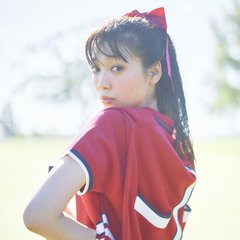 【ar golf】ヴィヴィットなルージュカラーが映え♡　レディなアイテムでゴルフコーデをとびっきり楽しむ！