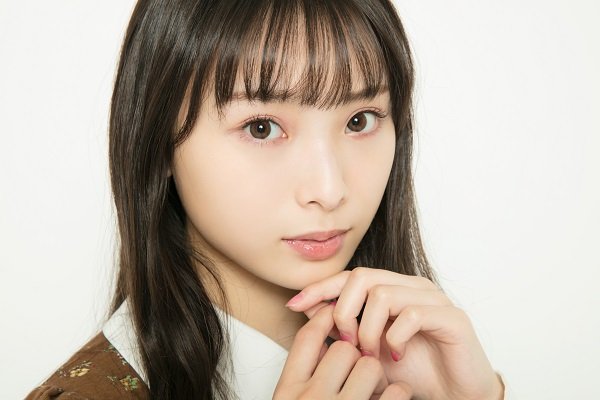 美肌際立つ梅山恋和