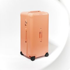 【編集部員の購入品】旅行好きの必需品♡ 華やかなカラーが可愛いスーツケース