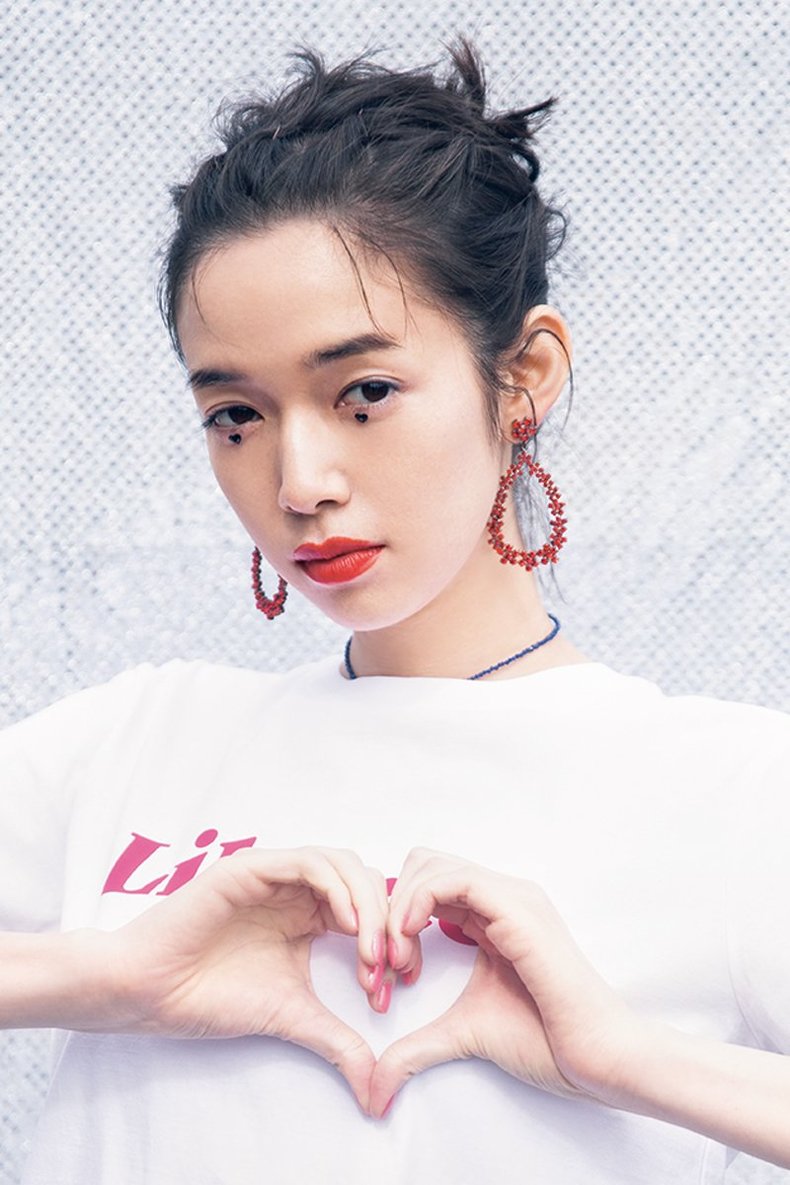 佐藤栞里。ar5月号より