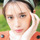 暑くたって彼と外デートがしたい！　青空に映えるおでかけメイクはこのカラーが正解♡