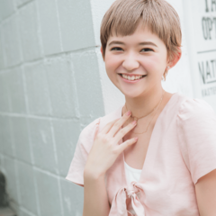 ヘアにもヴィンテージブーム到来!?   おしゃ女子をトリコにする70’sハイトーンショート♡