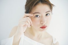 オフィスで浮かないカラー眉、ココがキモ！ 【社会人メイク･おしゃれ女子編】