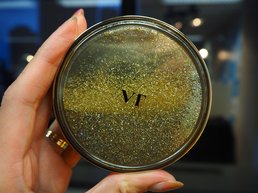 このツヤ、このキラ、絶対バズる！　Qoo10で見つけた次旬韓国コスメを徹底レビュー【日笠麗奈】