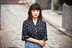 チェリーピンクで彩られたミディの可愛さに 恋が芽生える予感は的中！