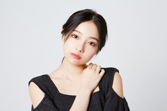 秋のワントーンメイクでセクシーを狙うなら、絶対この色！【村瀬紗英がお試し】