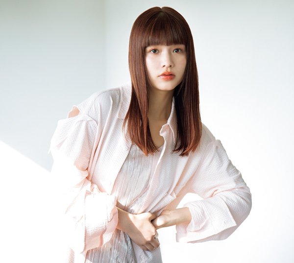 ぱっつん×ぱっつんで奇抜すぎない私だけの可愛いロングに♡