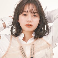 【ボブ】ツヤとエアリーを両立する大人のしとやかミディ