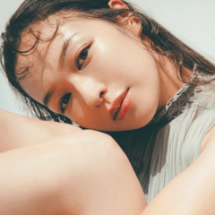 厚塗りで隠すのもうやめません？　男ゴコロに刺さる素肌っぽいメイクはツヤが重要