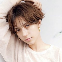 ショートに【ラフなヌケ感】が合わされば最強な女っぽヘアの完成