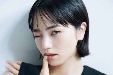 小松菜奈 ストレートな 恋愛アプローチ方法 が最高 この目でじっと見つめられたら Arweb アールウェブ