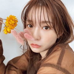 【ミディアム】秋のトレンドが大渋滞な今っぽヘアの正体は…