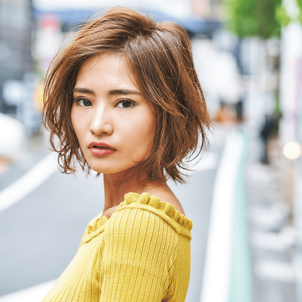 可愛い系を卒業して、美人系になる！甘い顔立ちを大人っぽく見せる外ハネボブ